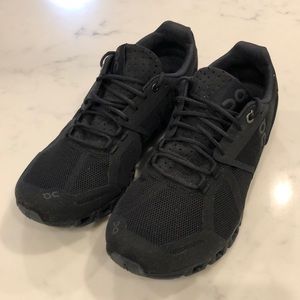 On cloud running sneakers